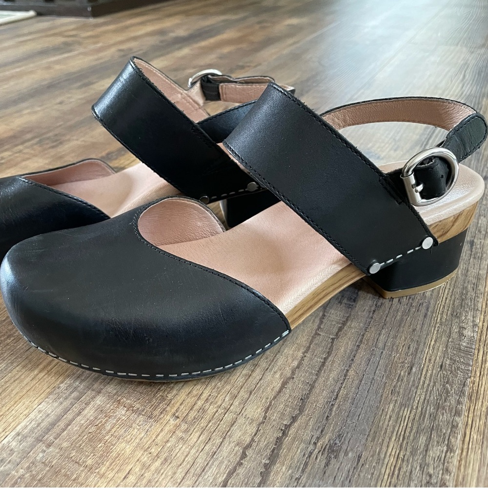 Dansko Black and Tan Mules with Leather Upper and Wooden Sole